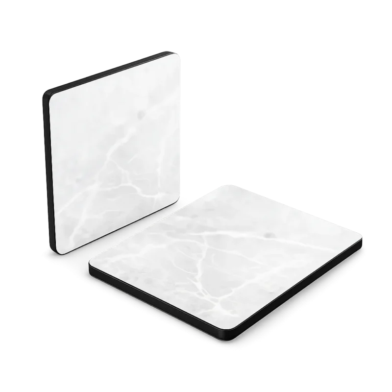 ALUCOM DESIGN 6 mm Alu Verbundplatte Exterieur mit Marmor-Optik. Robuste Fassadenplatte fuer Aussenanwendungen.