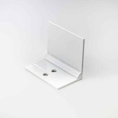 Glashaltewinkel-Alu-weiss-6-mm-breit-fuer-alle-Glasprofilsysteme-stegplattenversand-566x566